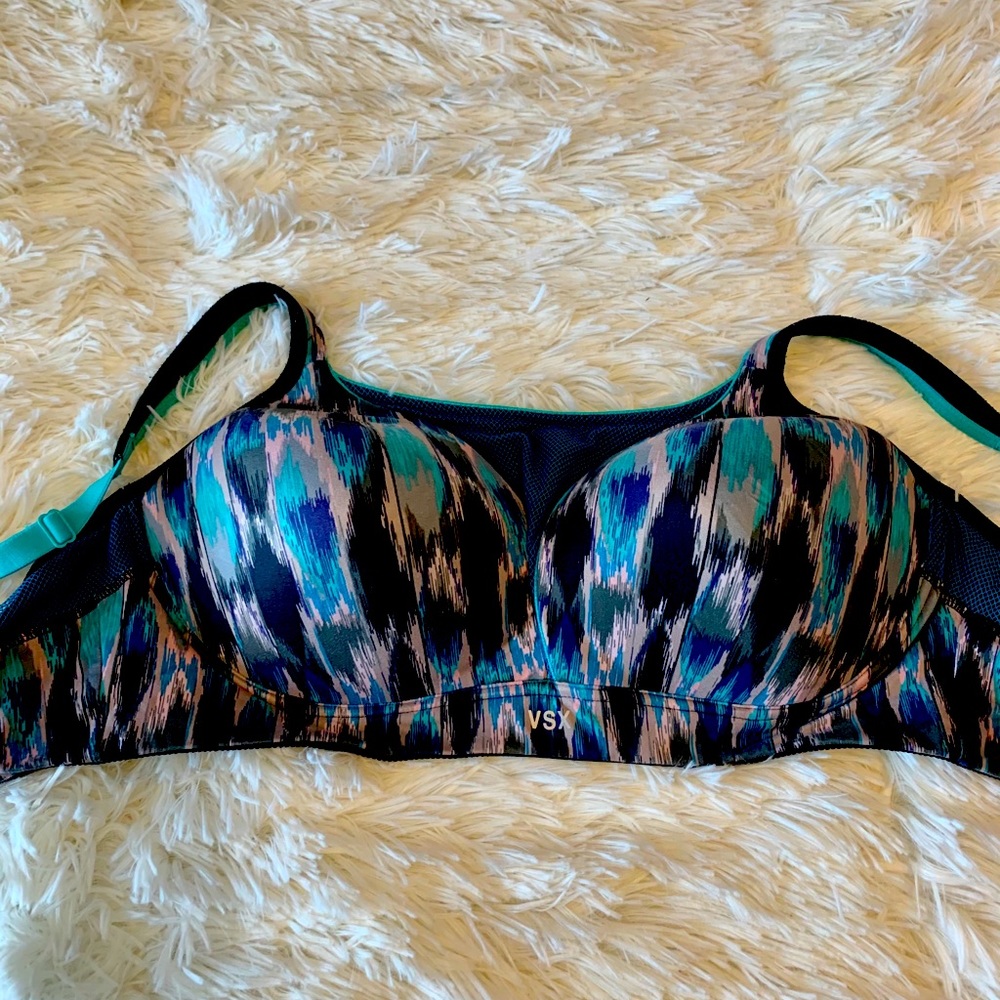 Vsx sports bra
